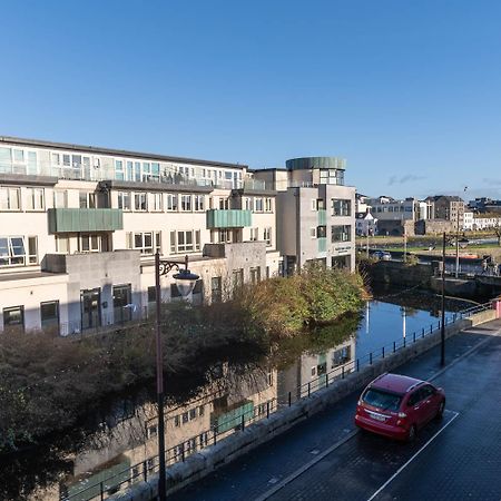 Modern Canal View Home, In City Centre, Sleeps 8 Galway Exterior foto